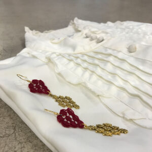 Blusa Blanca+pendientes condesa