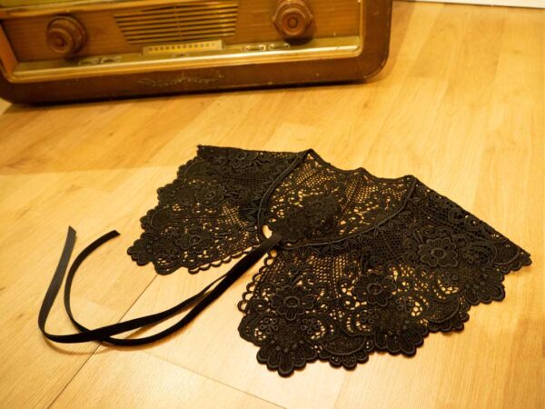 Cuello Florencia Negro